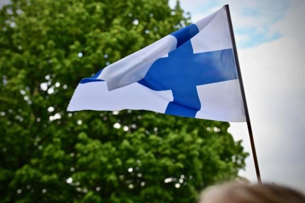 finlands flagga