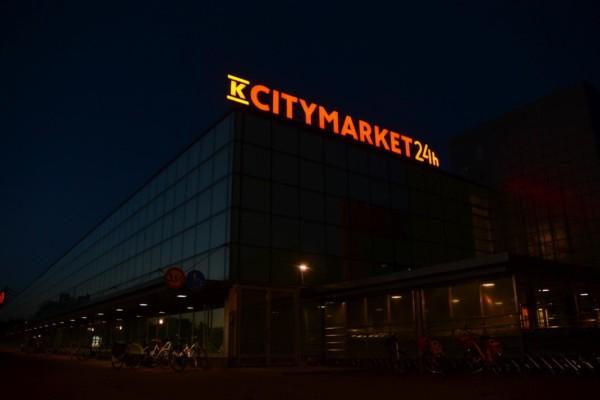 K-citymarket i Kuppis i mörkret