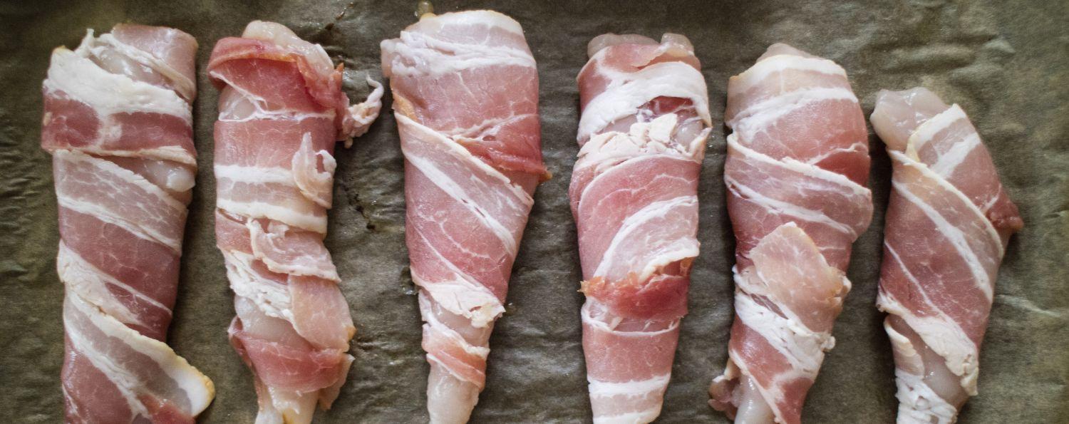 kycklingfiléer inlindade i bacon