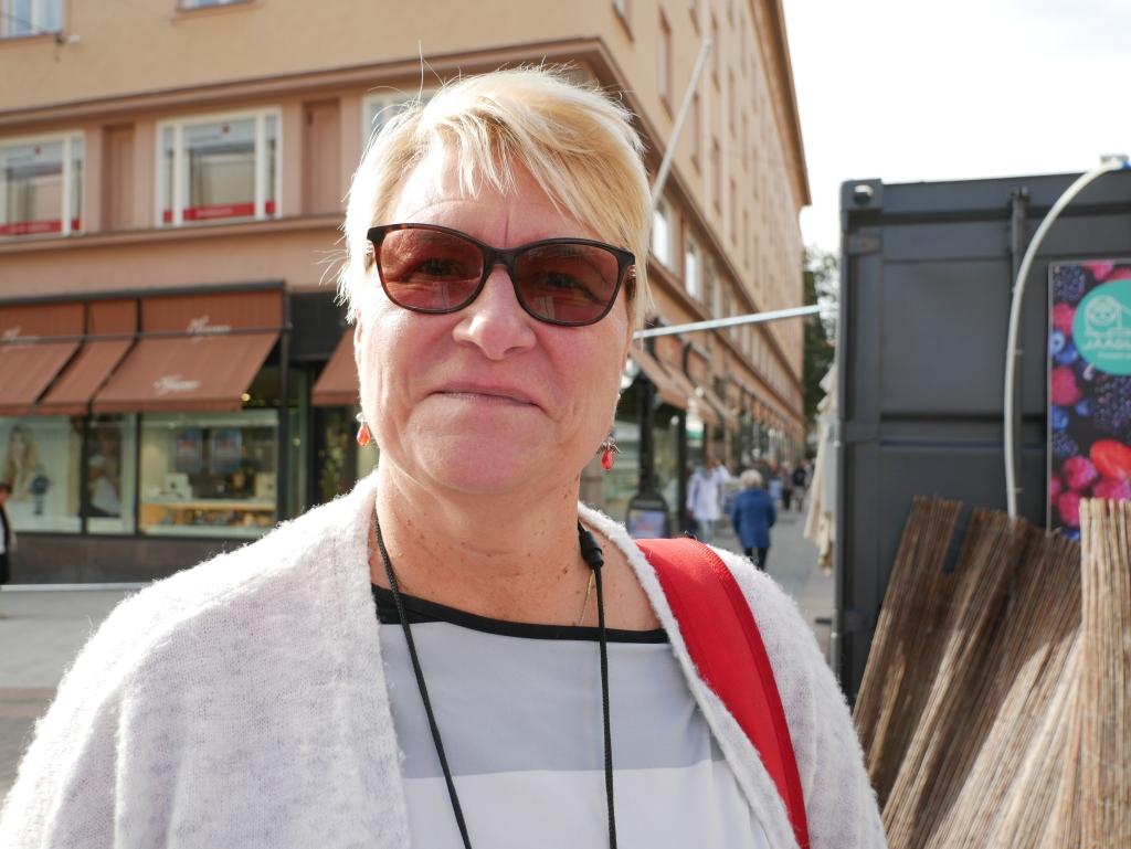 Vuokko Mäkelä i arbetslivet, Åbo — Jag vet inte. Kanske det räcker bra med en stadsdirektör. 
