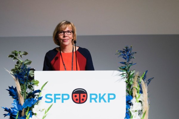 SFP:s ordförande Anna-Maja Henriksson
