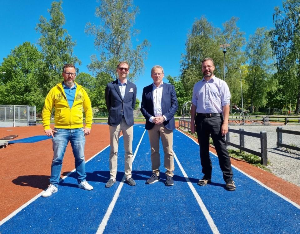 Albin Söderström, Esbjörn Hägerstedt, Stefan Mutanen och Sven_Eric Holmström på löpbana.