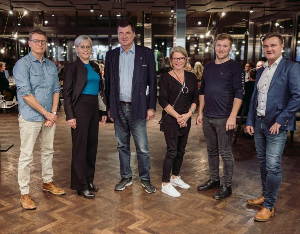 Företagarna i Raseborg valde ny styrelse förra veckan. I styrelsen sitter, från vänster, Anders Helle, Henna Ljung, Christer Forsskåhl, Mari Pylväläinen, Dennis Nyman och Mats Grönblom. På bilden saknas Nina Sointu.