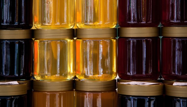 Honungsburkar utan etiketter