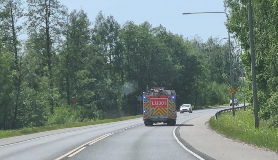 Brandbil på väg mot Hangö.
