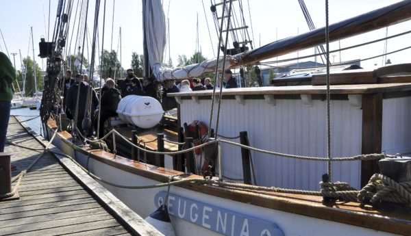 Fartyg i trä med namnet "Eugenia"