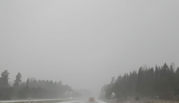 Snöig motorväg