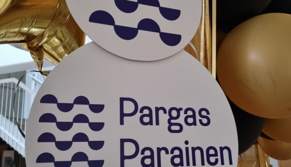 Pargas stads nya våglogo i blått