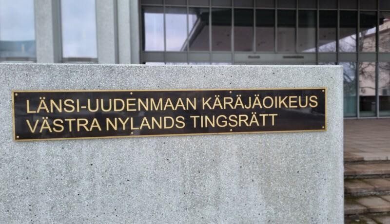Skylt med texten Västra nylands tingsrätt.
