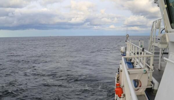 Utsikt mot havshorisont från ett fartyg