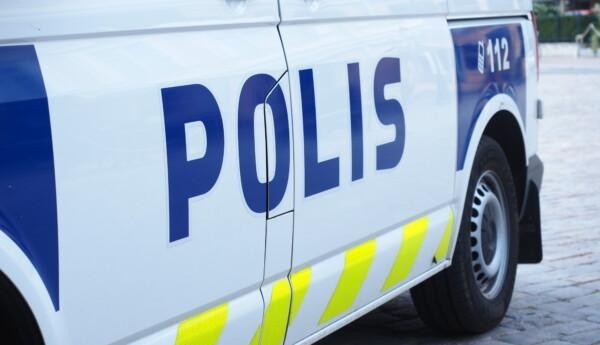 Polis, polisbil, patrull, polisen i sydvästra Finland, brott, kriminalitet.